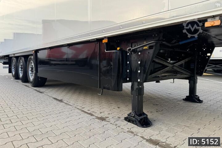 Gekoeld/bevroren transport Schmitz Cargobull SKO 24 / 7cm / Vector HE19 / Palletbox / Disk b...