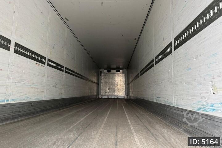 Chladírenská/mrazírenská přeprava Schmitz Cargobull SKO 24 / Disk brakes / Carrier Vector 1550 / Pa...