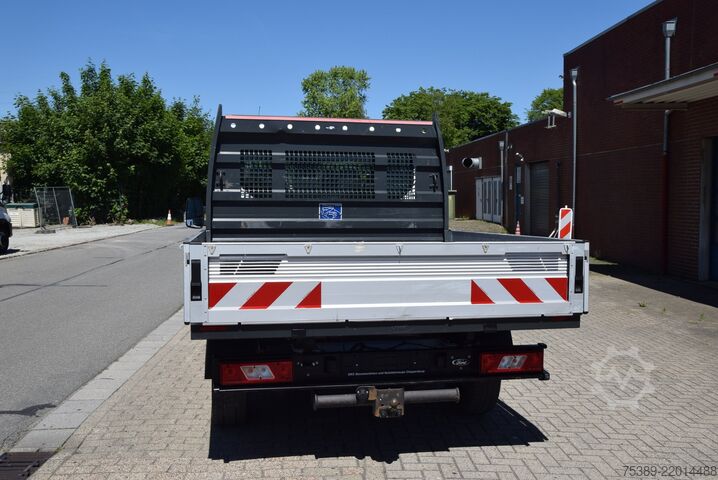 Pick-up skåpbil Ford Transit 350 Doka Allrad Klima AHK 1.Hand