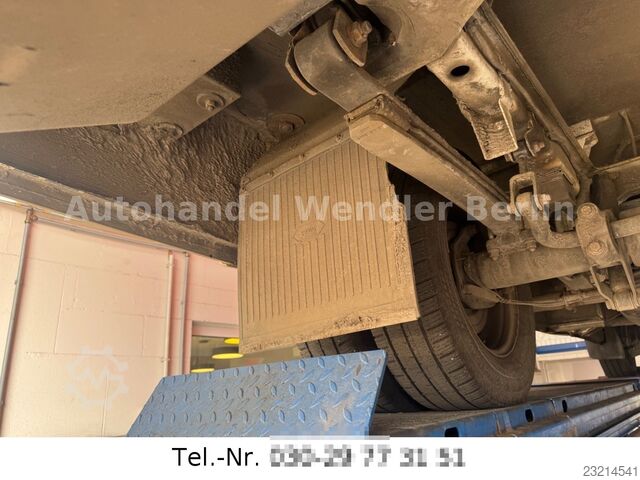 Tűzoltóautó MERCEDES-BENZ Sprinter 516 CDI RTW WAS Koffer Fahrtrage+Sessel