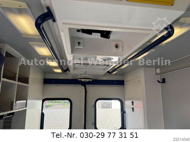 Brandweerwagen MERCEDES-BENZ Sprinter 516 CDI RTW Fahrtec mit Trage