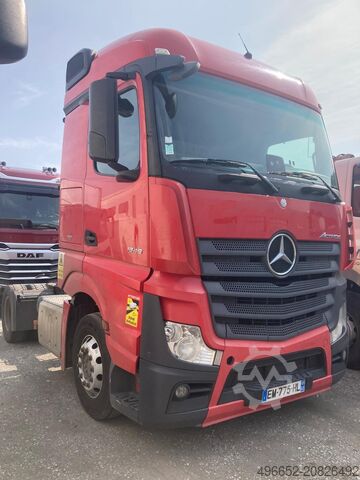 τυπική μονάδα τράκτορα mercedes benz actros 1846