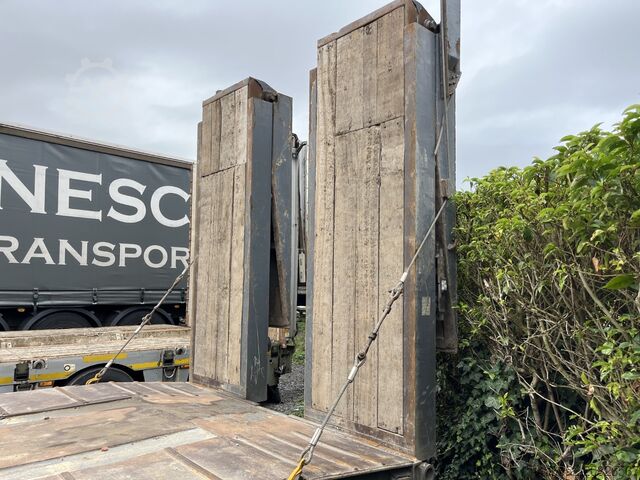 ημιρυμουλκούμενο με γερανό τοποθετημένο σε φορτηγό castera 