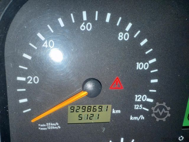 Távolsági autóbusz MERCEDES-BENZ Integro O550 L , hohe Sitze, Gurte, Klima