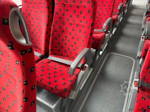 Távolsági autóbusz MERCEDES-BENZ Integro O550 L , hohe Sitze, Gurte, Klima