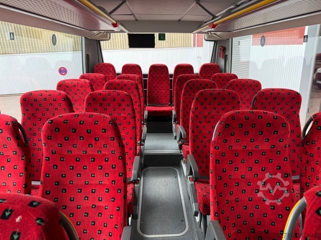Távolsági autóbusz MERCEDES-BENZ Integro O550 L , hohe Sitze, Gurte, Klima