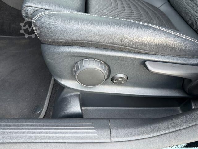 Kombi s vysokou střechou Mercedes-Benz B 250 e Progressive MBEAM+R-Kamera+Carplay+MBUX