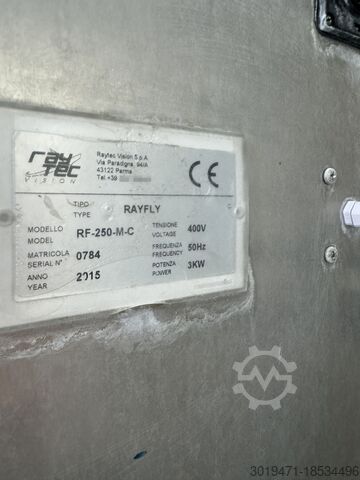 Kwaliteitsbeoordeling van de salade + waslijn Lynnmore + Raytec Salad grading, washing, drying line