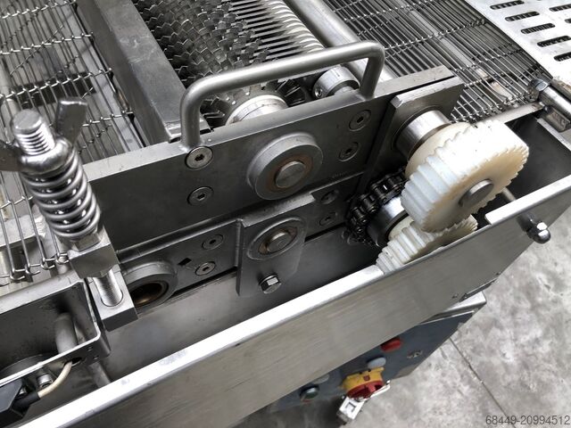 Schnitzel steaker, STK 1000 típus GEA-CFS schnitzel steaker Type STK 1000