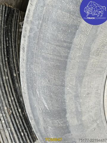 Teherautó Kaiser benne transport ferrail