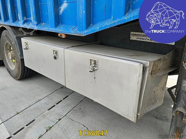 Teherautó Kaiser benne transport ferrail