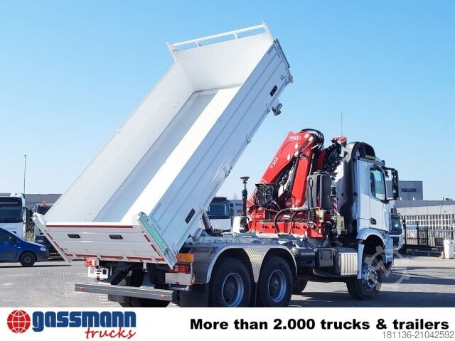 Camion benne Mercedes-Benz Arocs 3348 AK 6x6, Kran Fassi F255A.2.24,