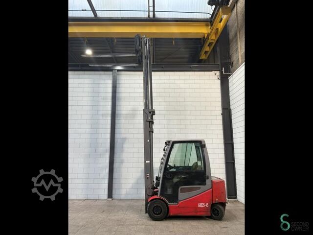 Empilhador Jungheinrich EFG S30