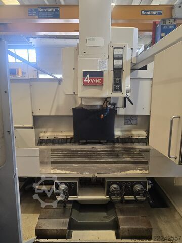 Centro de torneado y fresado CNC Okuma & Howa 4V-NC