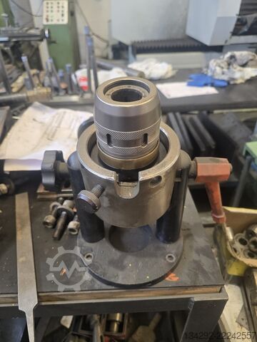 Centro de torneado y fresado CNC Okuma & Howa 4V-NC