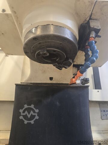 Centro de torneado y fresado CNC Okuma & Howa 4V-NC