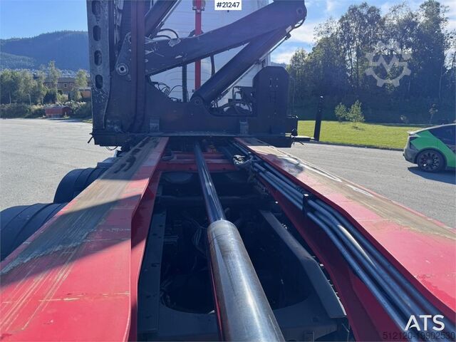 Container transport Hammar 160C Side Loader