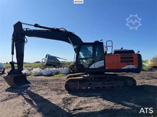 Crawler excavator Hitachi ZX 190 LC-6 with Encon rototilt og graveskuffe.