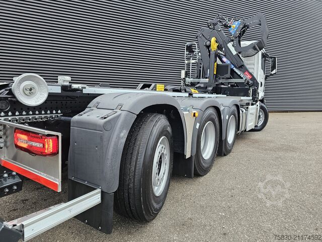 Haakarmsysteem MAN TGS 35.470 8x4 / HMF 2243 Z KRAAN + HAAKARM