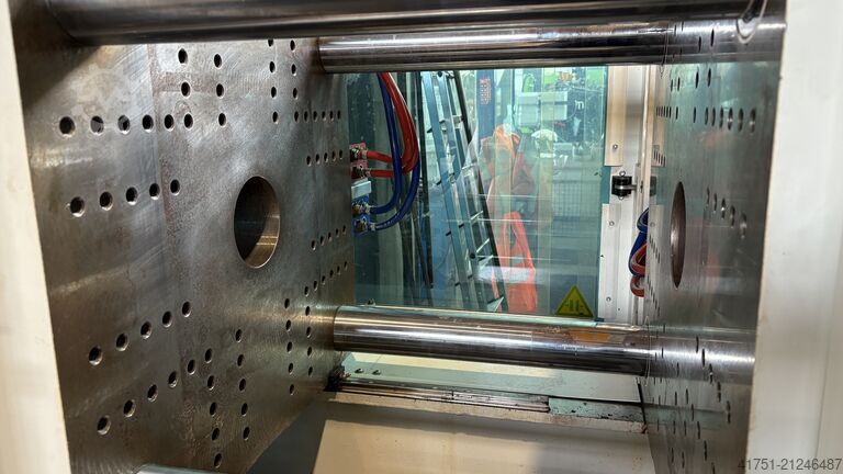 Injection moulding machine KraussMaffei KM 80-750 CX