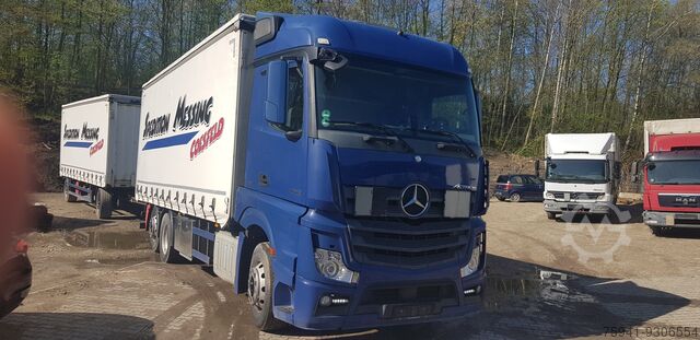 Cajas abiertas/Toldos Mercedes-Benz 2542