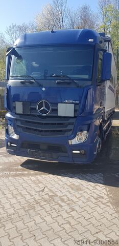 Cajas abiertas/Toldos Mercedes-Benz 2542