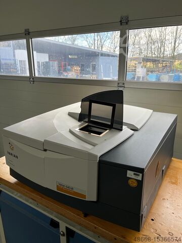 Spectrometer Varian 640-IR FT-IR