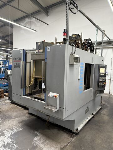 Pionowe centrum obróbcze CHIRON DZ 15 WM