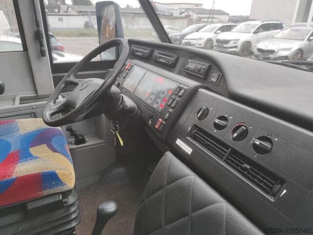 Távolsági autóbusz MERCEDES-BENZ O818 D Teamstar Standklima