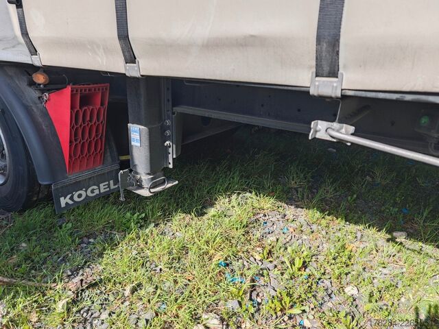 Nyitott ponyvás félpótkocsi KÖGEL MEGA Hubdach, Vario FIX, 1. Liftachse