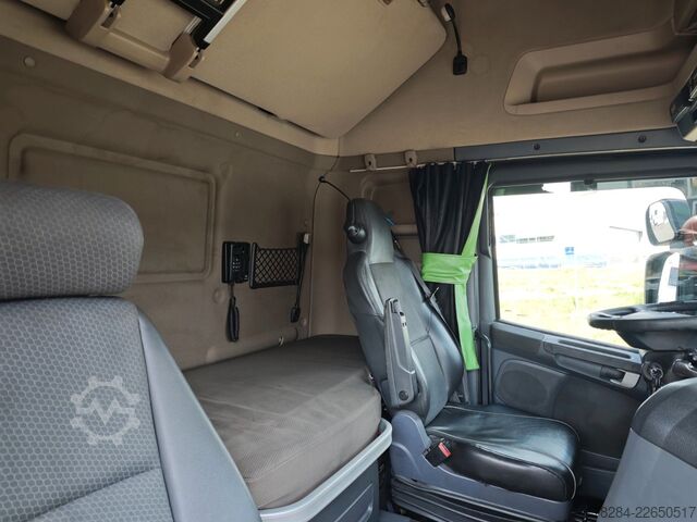 Nagy térfogatú nyergesvontató SCANIA R450  MEGA Vollverkleidung Standklima