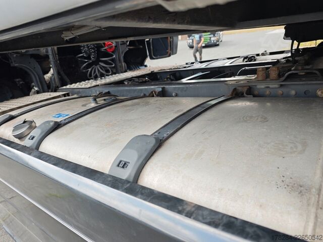 Standard nyergesvontató SCANIA R450 Vollverkleidung Retarder