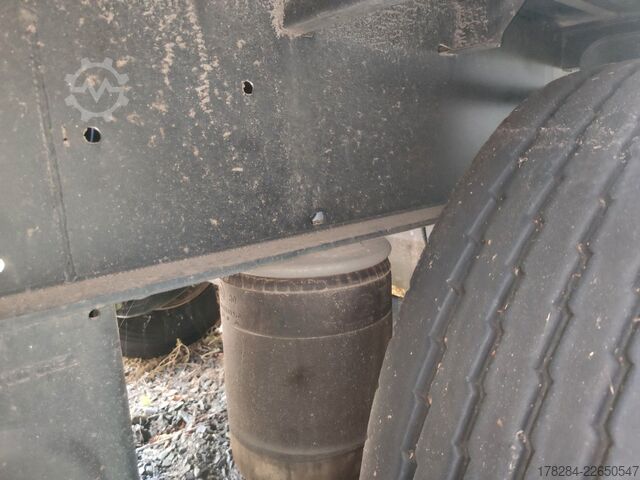 Nyitott ponyvás félpótkocsi KÖGEL S24-1  BPW ECO-Achsen Liftachse Vario Fix