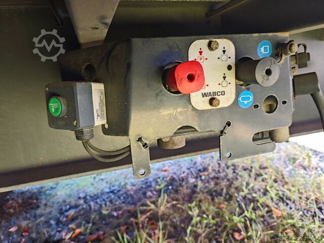 Nyitott ponyvás félpótkocsi KÖGEL S24-1  BPW ECO-Achsen Liftachse Vario Fix