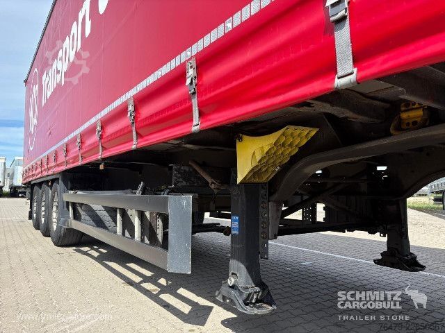 Nyitott ponyvás félpótkocsi Schmitz Cargobull Curtainsider Standard