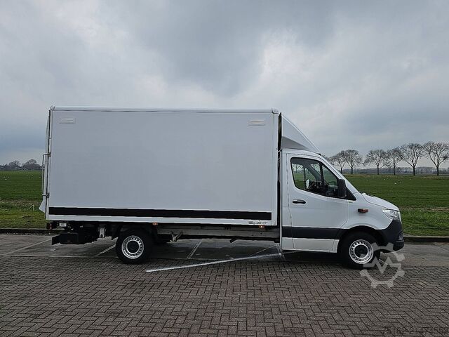 Walizka MERCEDES-BENZ SPRINTER 319 Bakwagen Laadklep!