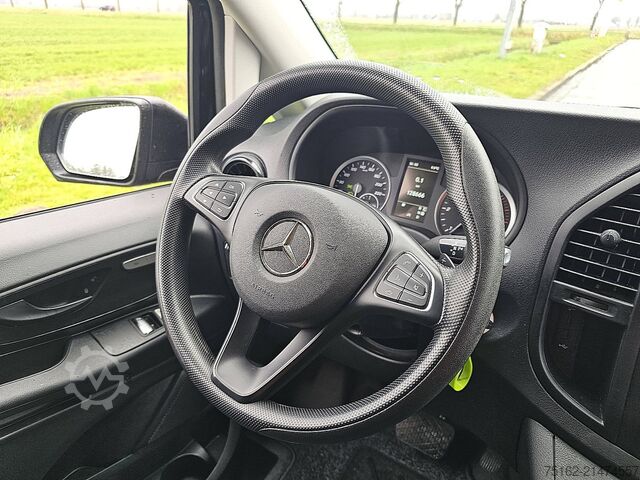 Kombi z wysokim dachem MERCEDES-BENZ VITO 119 CDI L2 LED Trekhaak!