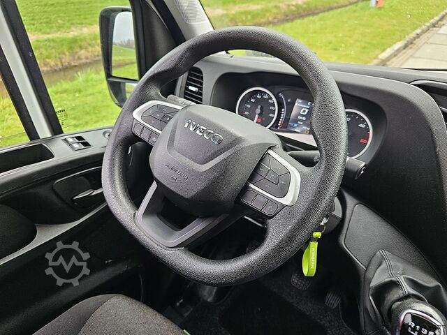 Bestelauto IVECO DAILY 35S14 L2H2 3.5t-Trekhaak!