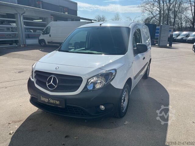 Furgon blaszak Mercedes-Benz Citan 111 CDI  Lang Werktattausbau 3 Sitzer