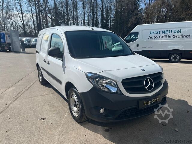 Furgon blaszak Mercedes-Benz Citan 111 CDI  Lang Werktattausbau 3 Sitzer