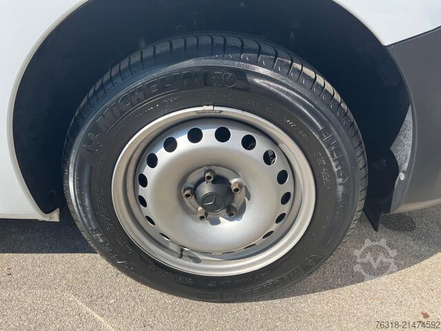 Dobozos furgon Mercedes-Benz Citan 111 CDI  Lang Werktattausbau 3 Sitzer
