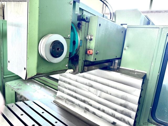 Freesmachine - Verticaal DECKEL FP 5 CC