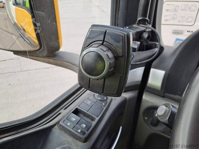 Gatusopmaskin MAN TGS26.360 6x2 BekkerLaGram SV