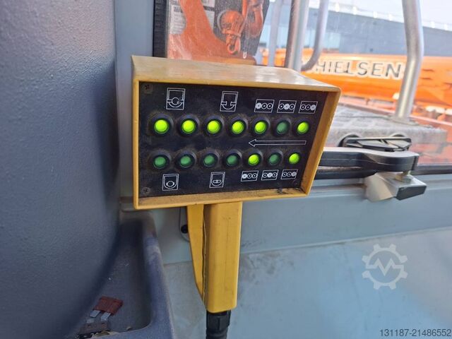 Kran för alla typer av terrängkörning Tadano Faun ATF70G-4