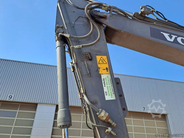 Bandgrävare Volvo EC220EL