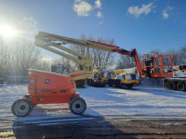 Teleskopisk plattform JLG EC520AJ