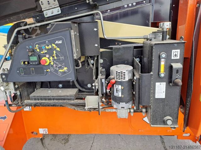 Teleskopisk plattform JLG EC520AJ