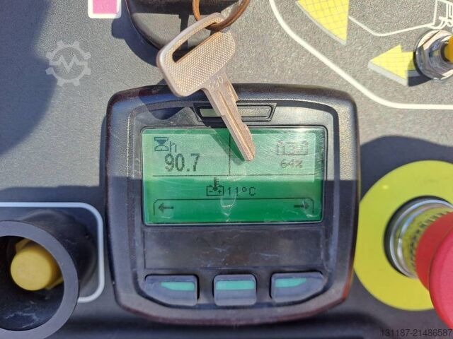 Teleskopisk plattform JLG EC520AJ