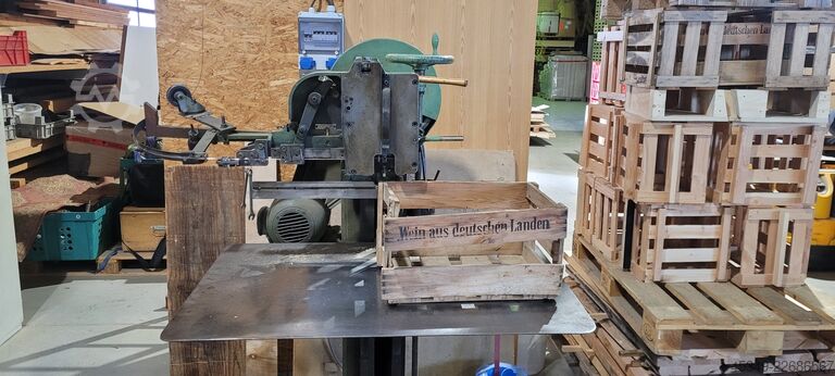Kistennagelmaschine m. Nietvorrichtung Bohm & Kruse 