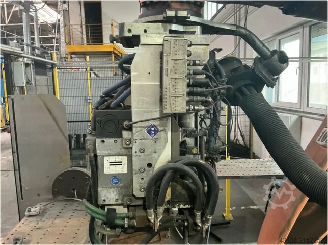Industrial robot KUKA KR210